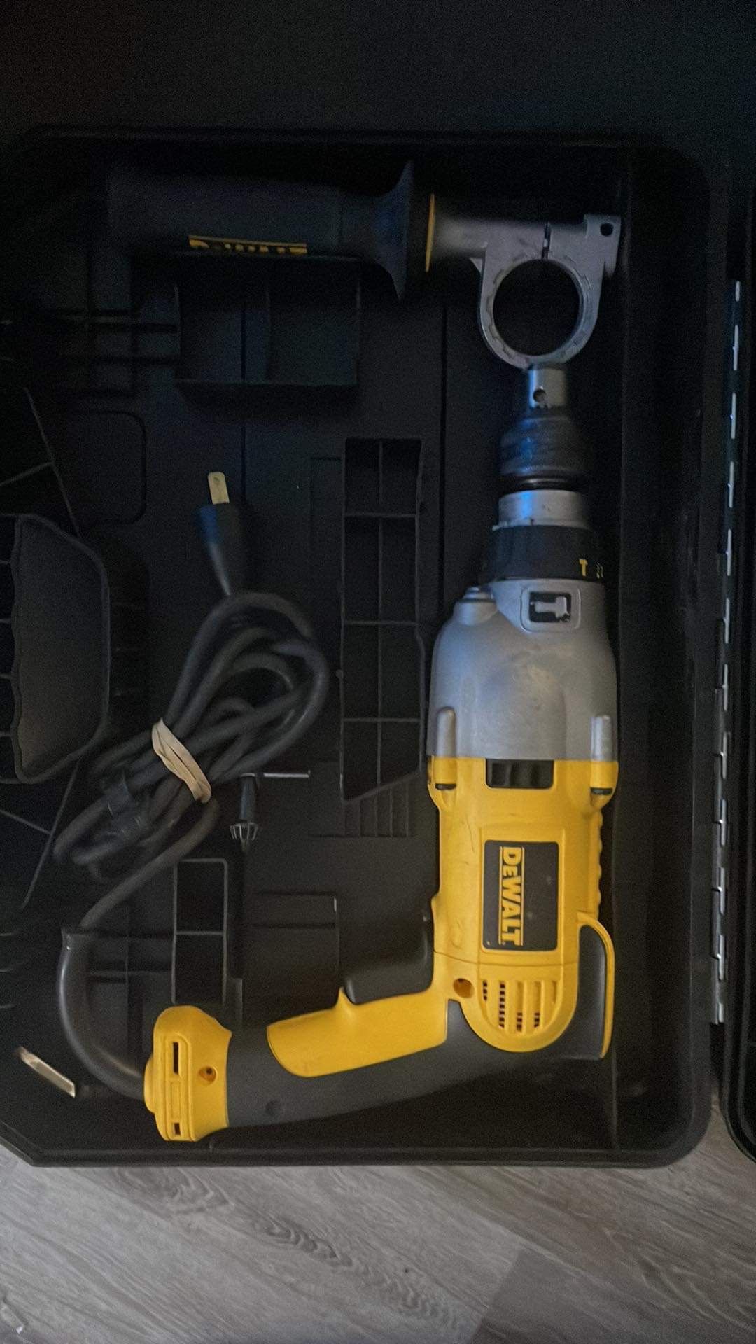 Dewalt DWD520 Hammer drill