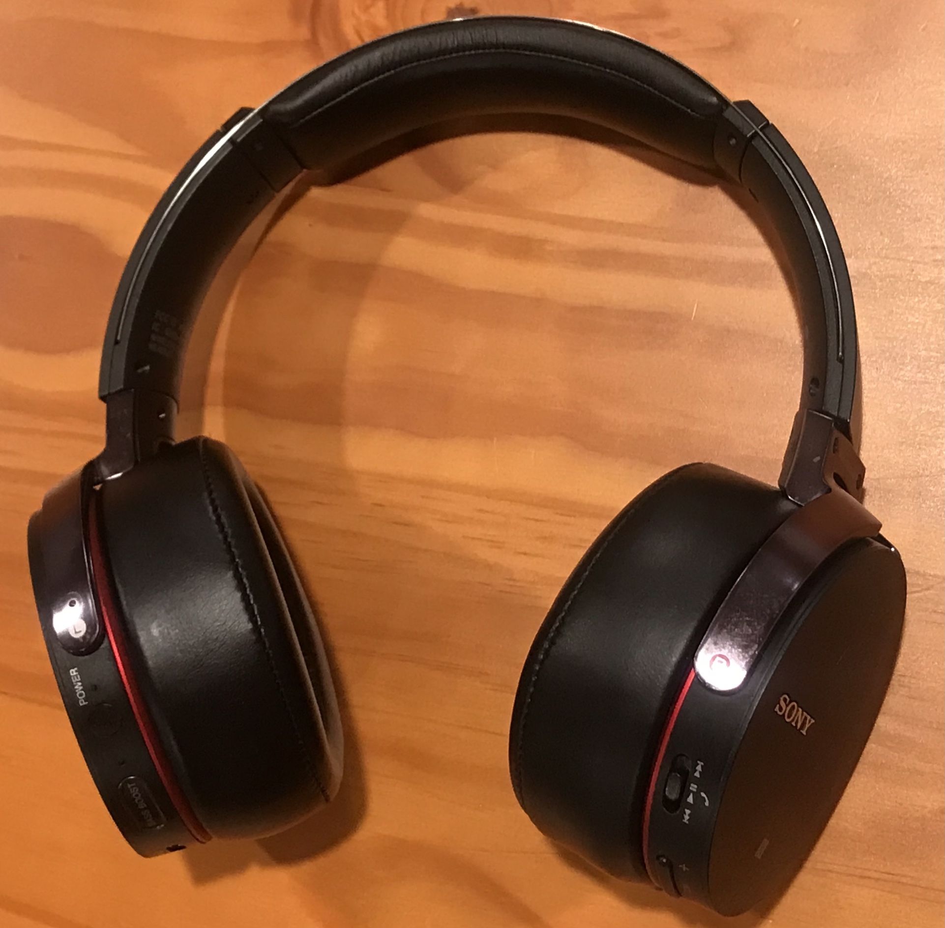 SONY WIRELESS EXTRA BASS HEADPHONES 