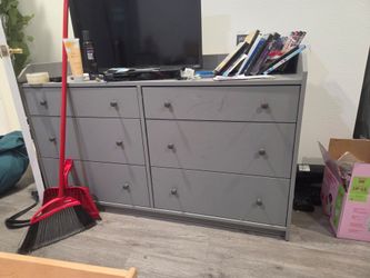 Free dresser