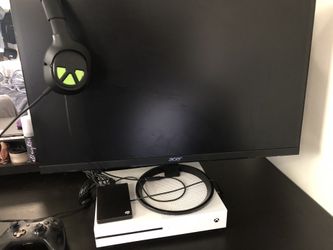 Xbox one s with ultra thin acer 27” monitor