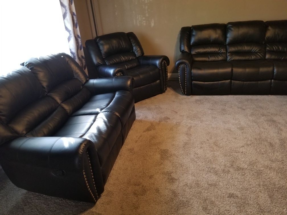 Black Leather Couches