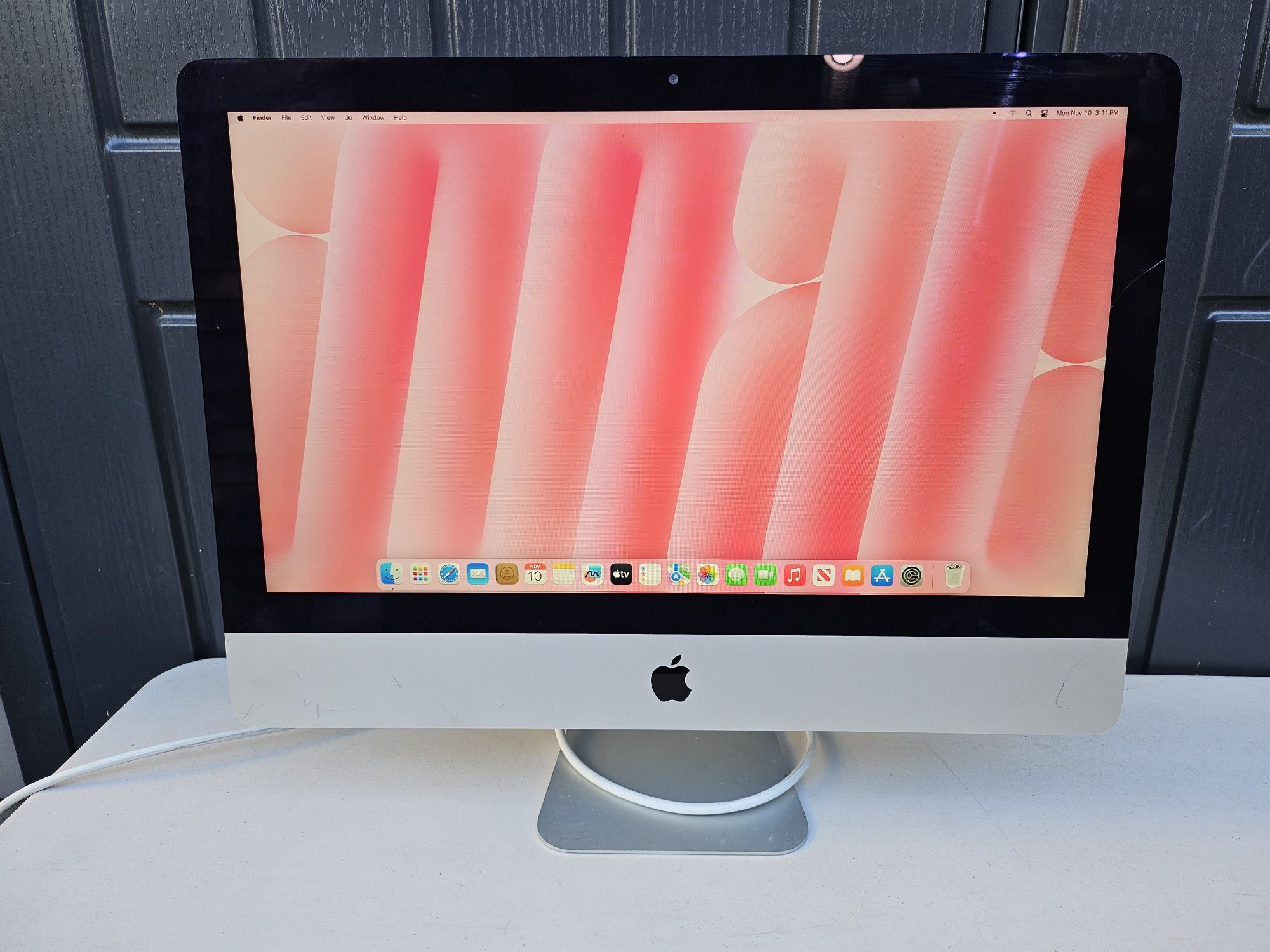 Apple iMac 21.5” - UPGRADED