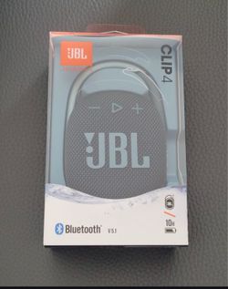 JBL CLIP 4 speakers