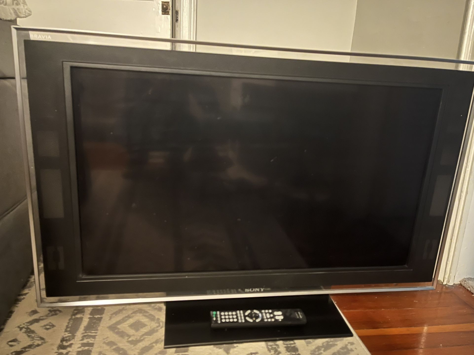 40 Inch Flat screen TV