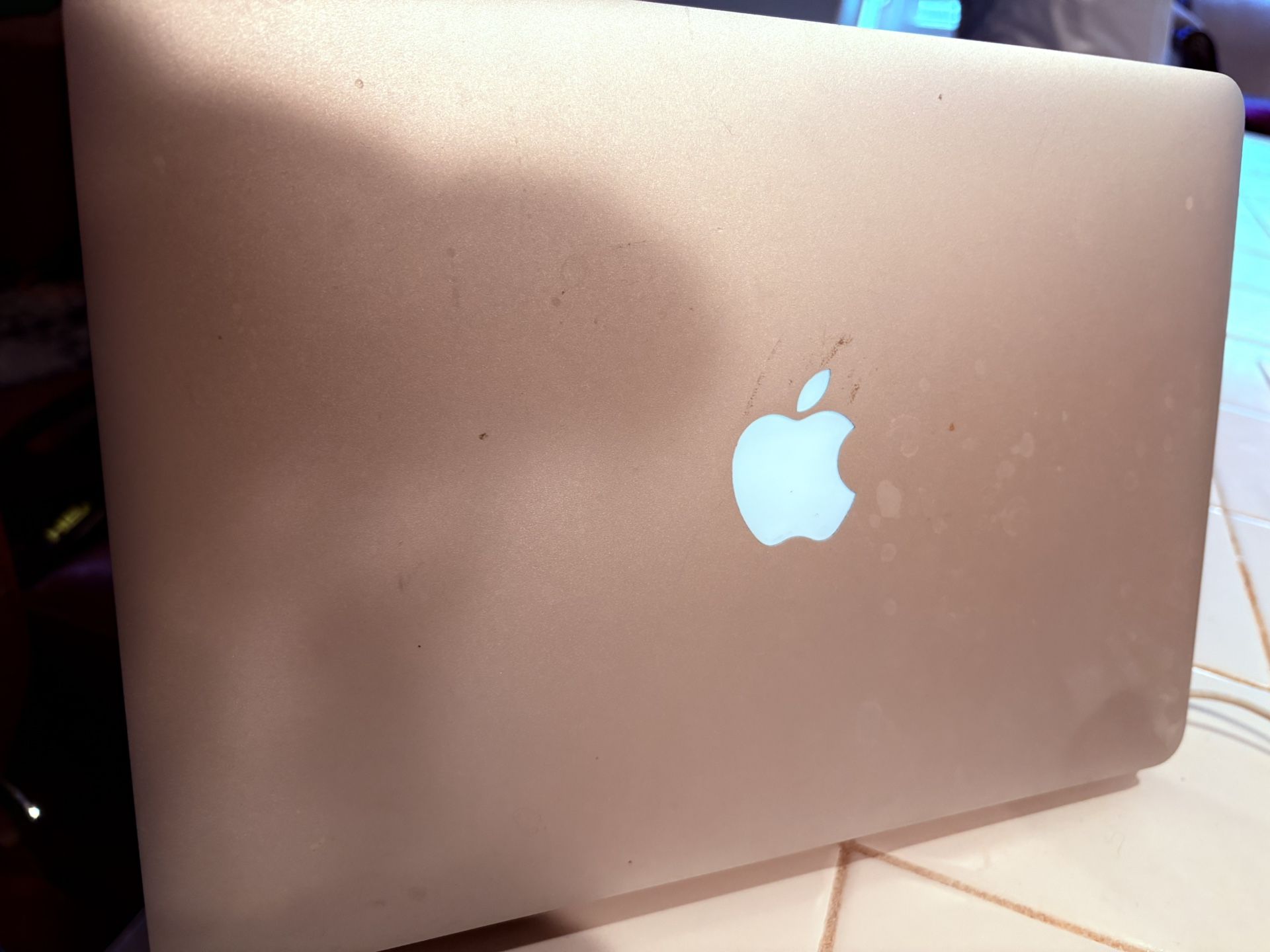 MacBook