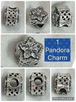 1 Pandora Sparkling Snowflake Charm