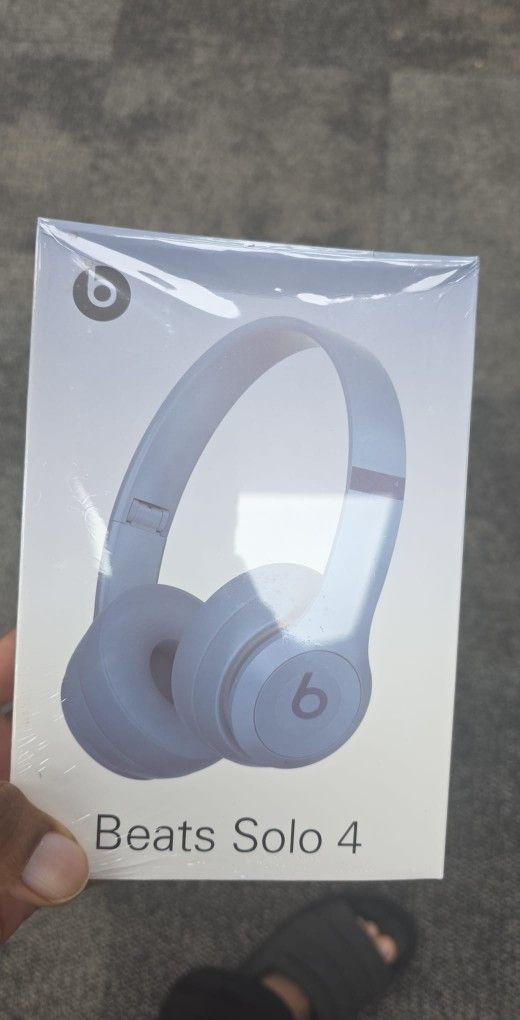 Beats Studio Pro & Beats Solo 4