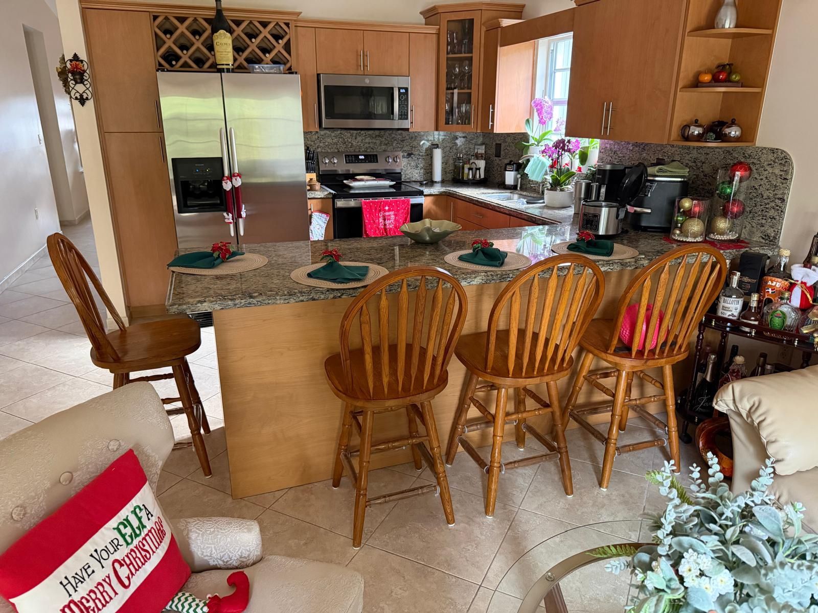 4 Wooden Counter Top Stool