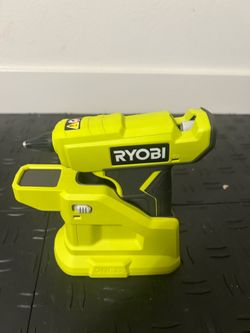 RYOBI ONE+ 18V Cordless Compact Glue Gun (Tool Only)