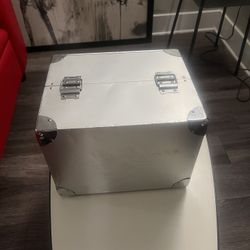 Cosmetic Makeup Hard Case With Handle Silver 