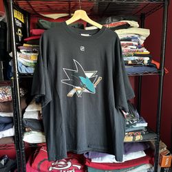 Reebok San Jose Sharks Thornton Tee⚫️🔥 size XL in Men for $20‼️‼️