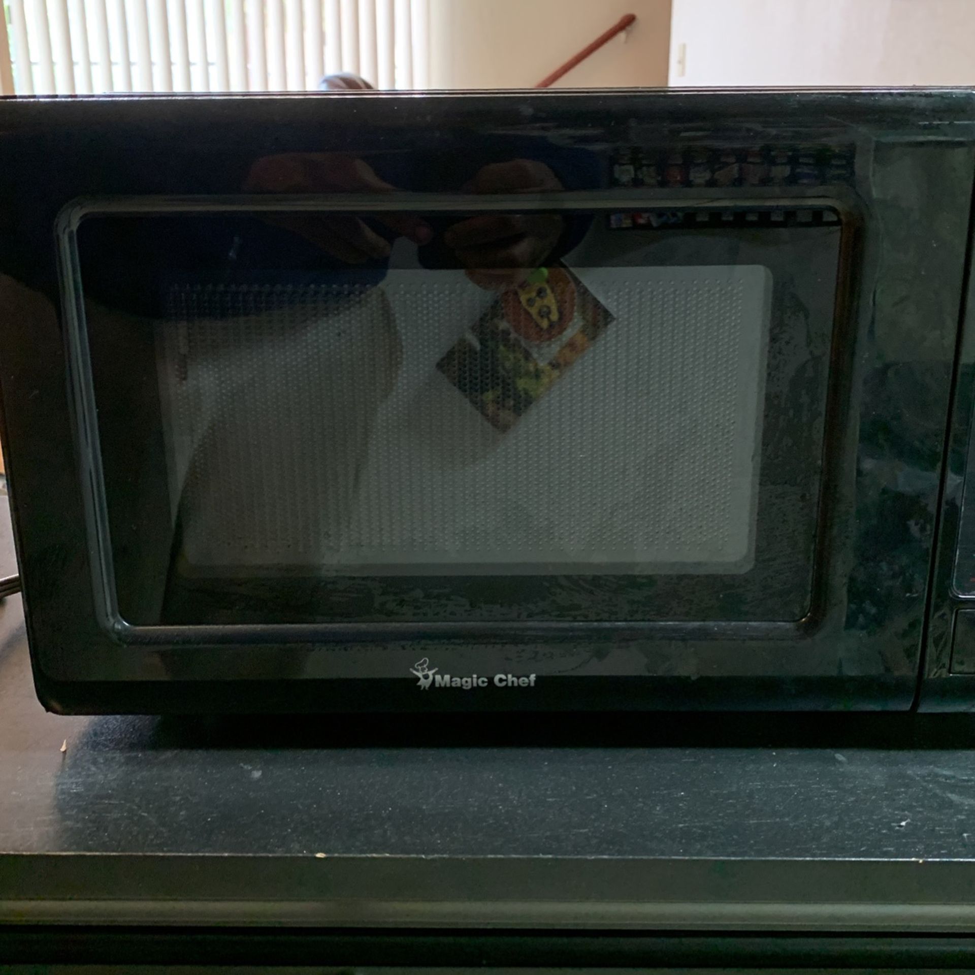 Microwave (make an Offer I want It Gone)