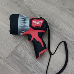 Milwaukee M12 Spotlight
