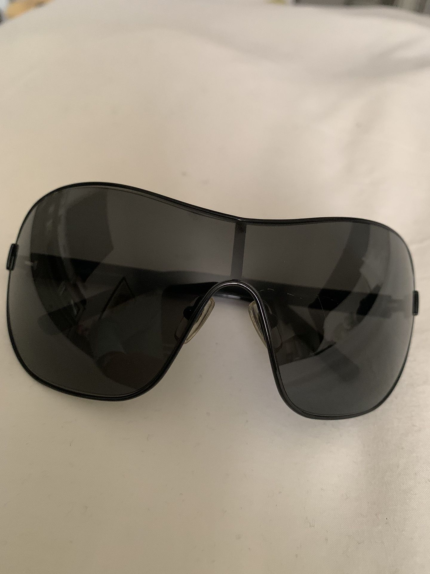 D & G Wrap Sunglasses Model 6053