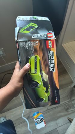 SRT Challenger Lego