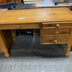 Knotty Pine 3 Drawer Desk 