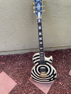 Chibson zakk wylde bulls eye guitar Gibson replica