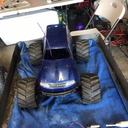 Traxxas T-maxx
