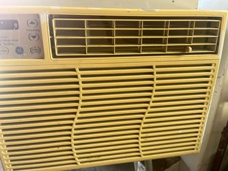 GE Window Air Conditioner Unit