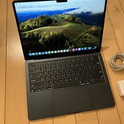 MacBook Air 13” M2 16GB 2TB 2022 with AppleCare+ 