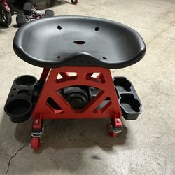 Car Detailing  Rolling Seat
