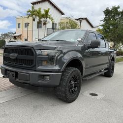 2017 Ford F150 XLT FX4 SUPERCREW CAB
