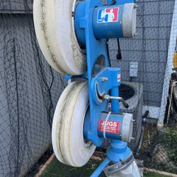 Jugs 2 Wheel pitching Machine