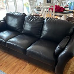 Leather Furniture 