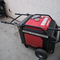 EACH FOR SALE HONDA FI EU 7000 IS GASOLINE PORTABLE GENERATOR 120/240 VOLTS FULL TUNE UP COMPLETE, SET 2 KEY NEW BATTERY WORKS PERFECTLY VERY QUIET IF