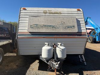 (Terry Taurus) Fleetwood RV (1984)