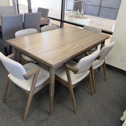 Dining Table And Chairs 