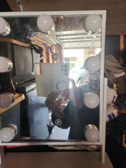 Makeup mirror