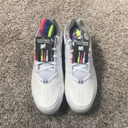 Under Armor Fast pitch Cleat With Color Shoelaces Size 8