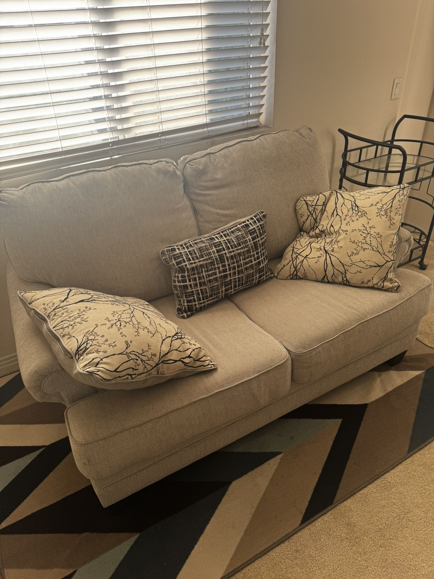 Love Sofa Couch