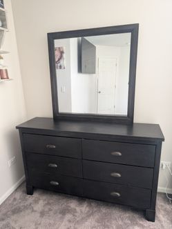 Dresser and 2 nightstands Ashley Signature