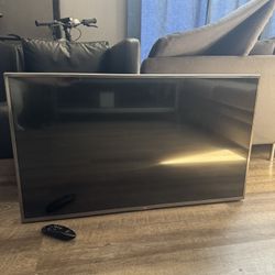 42” LG Smart TV