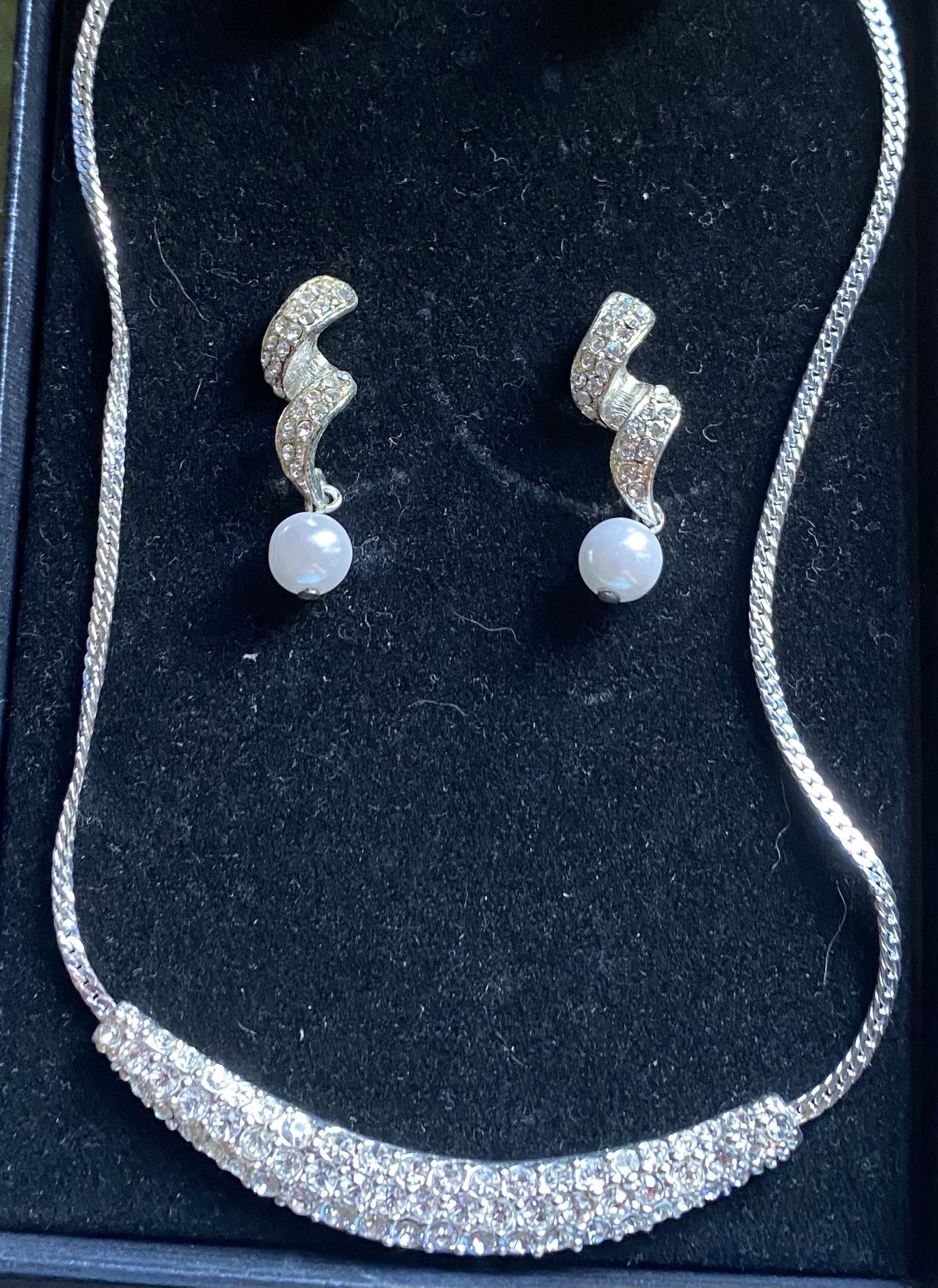 Pearl Pendant Set