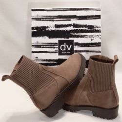 Dolce Vita Ladie's Stretch Knit Bootie Available in Size 10
