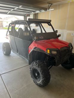 2012 rzr  800 Robby Gordon 4 seater