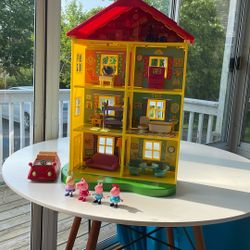 Peppa Pig, Doll House