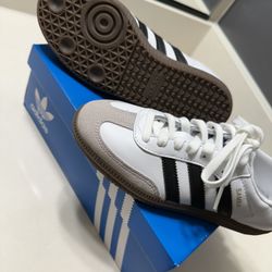  Women’s Adidas Samba 