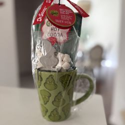 Brand New Dr. Suess Hot Cocoa Set