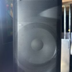 Alto Powered Speaker 