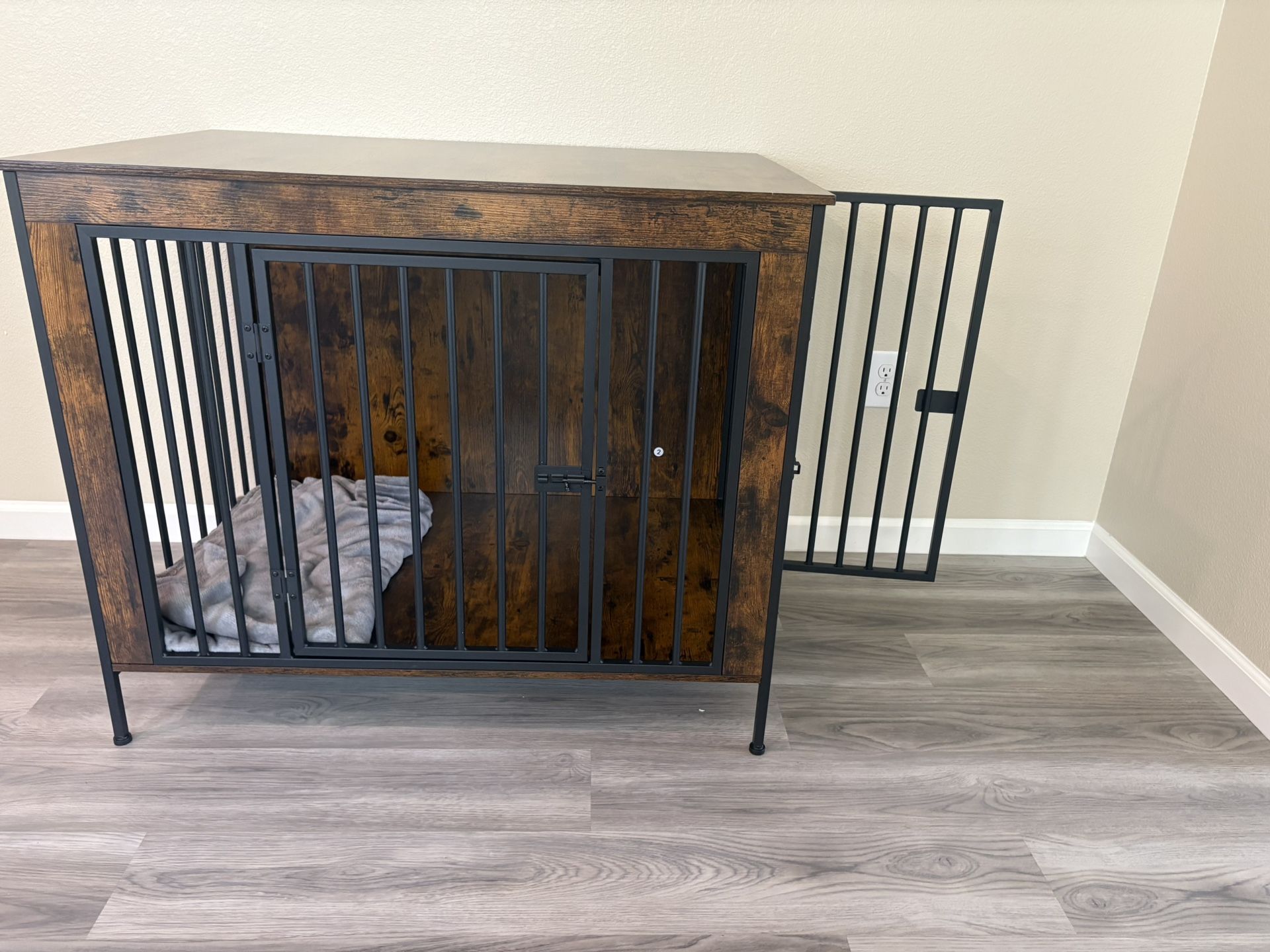 Easy Com Dog Crate 41.3"L x 25.6"W x 27.6"H