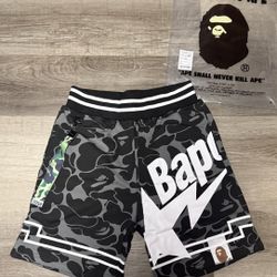 BAPE SHORTS 