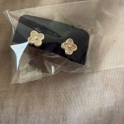 Clover Earrings 