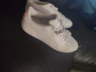 Women's Puma shoes