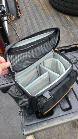 Slr camera bag. MOHAWK BRAND. Excellent condition. Available until Oct 23rd.