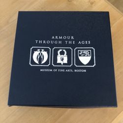 ARMOUR THROUGH THE AGES - Museum Of Fine Arts Boston - 18 Piece Pewter Knight Figures Set