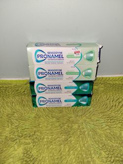 4 Sensodyne 4oz Toothpaste (2 Daily Protection/2 Fresh Breath)